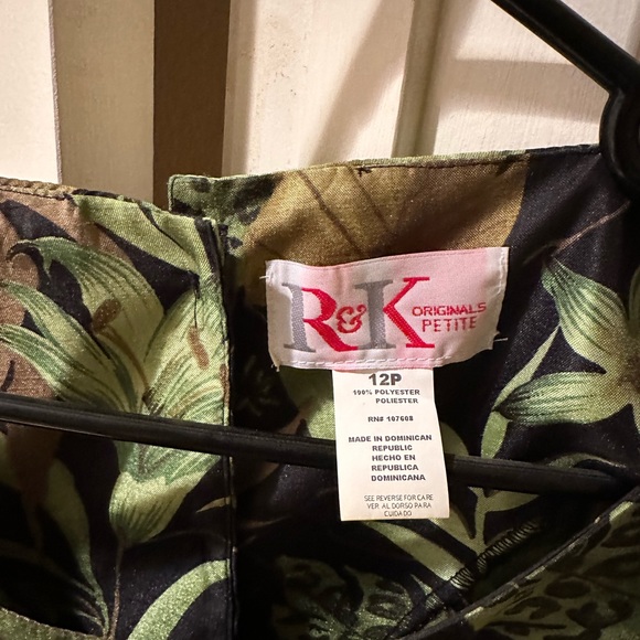 R&K Top - Picture 3 of 3